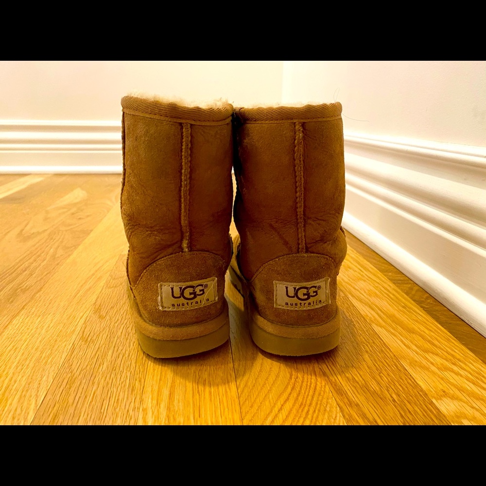 Uggs Girls 11